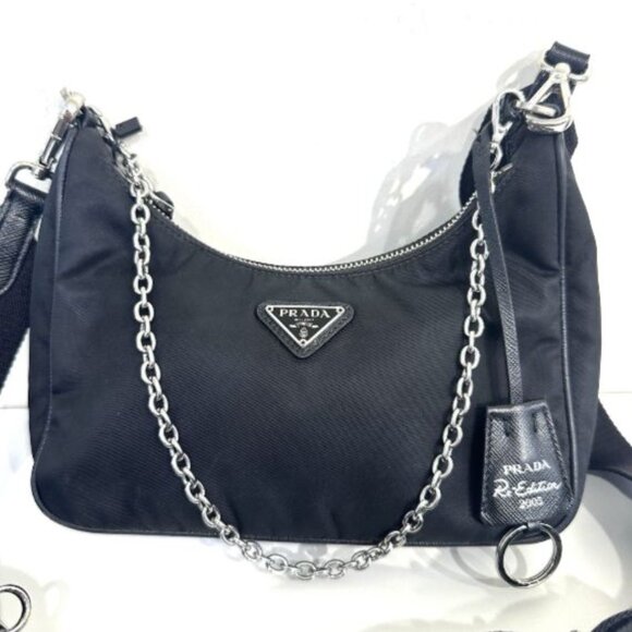 Prada Re-Edition 2005 Nylon Shoulder Bag Black W/ Pouch & Chain Strap - Picture 2 of 8